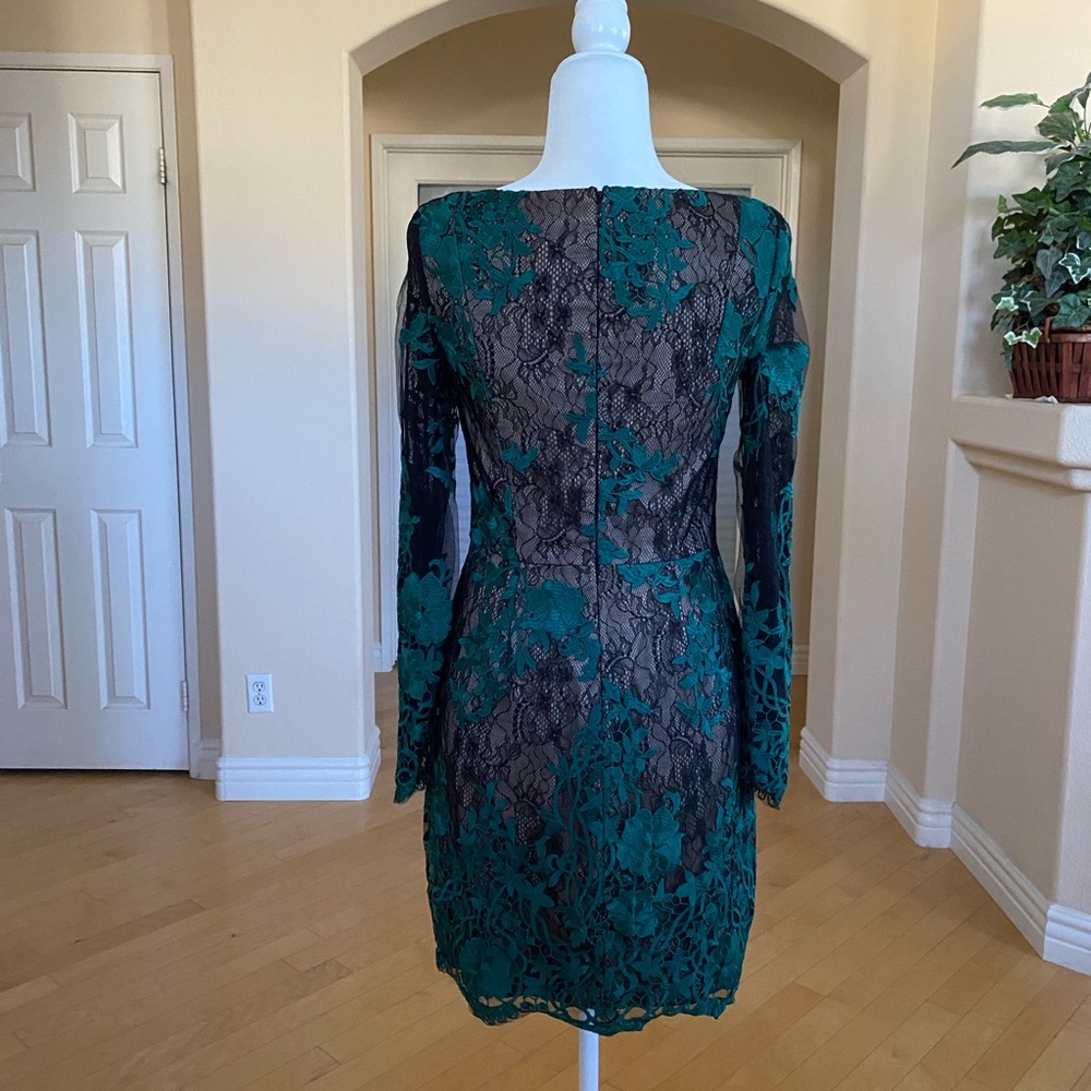 Aidan Mattox Black and Green Lace Dress Size 6